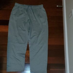 Mens Nike Therma-Fit Gray Sweats